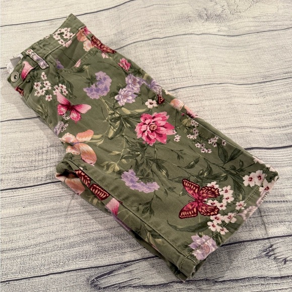 Place Olive Floral Butterfly girls Bermuda Shorts/size 10S - Picture 9 of 10